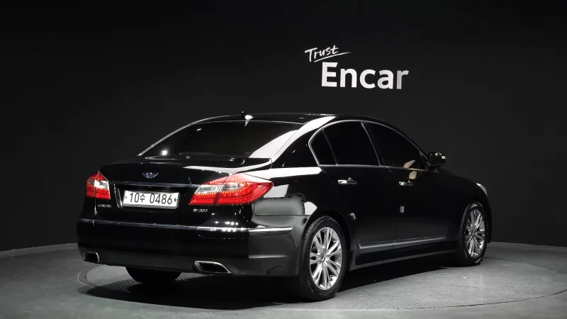 Hyundai Genesis