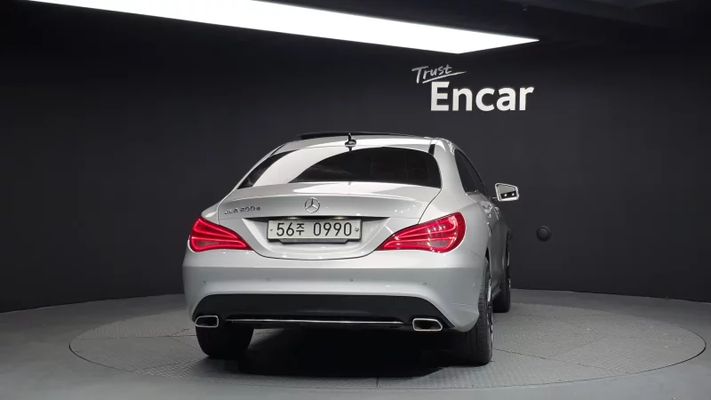 Mercedes-Benz CLA-Class