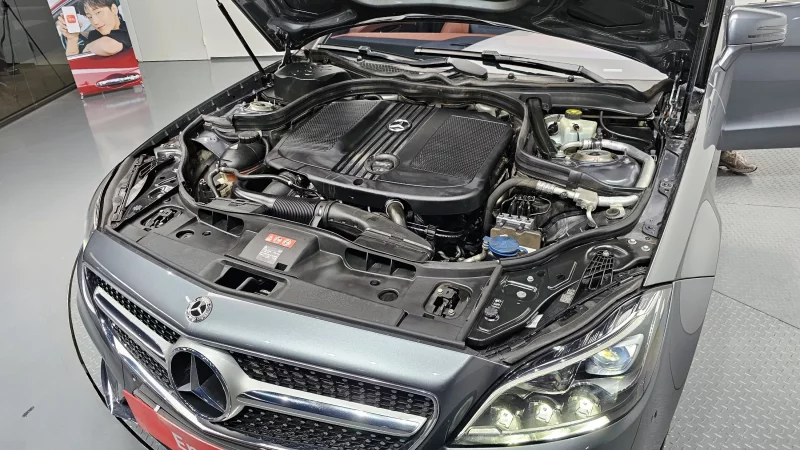 Mercedes-Benz CLS-Class