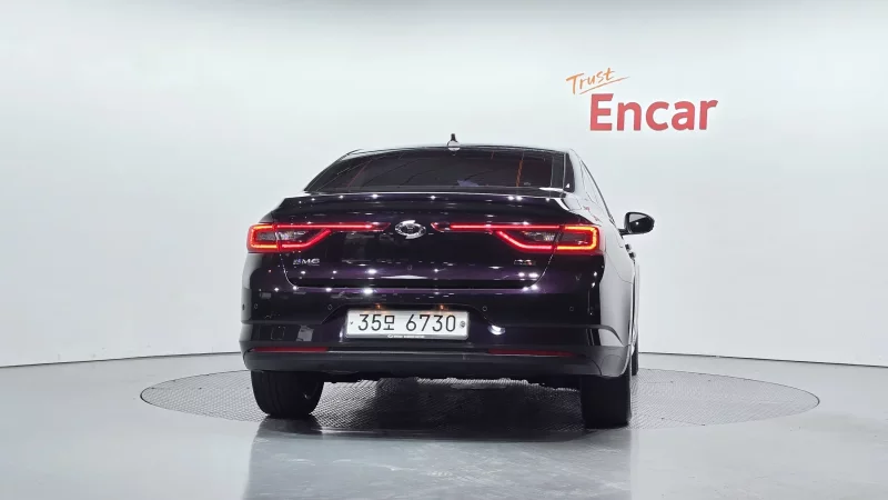 Renault SM6