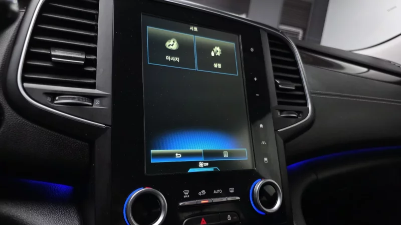 Renault SM6