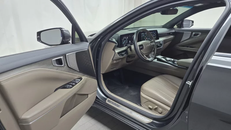 Kia K8