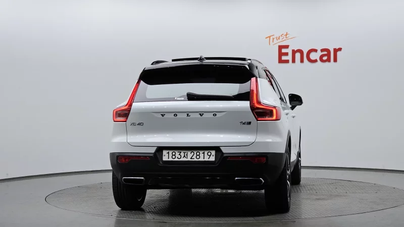 Volvo XC40