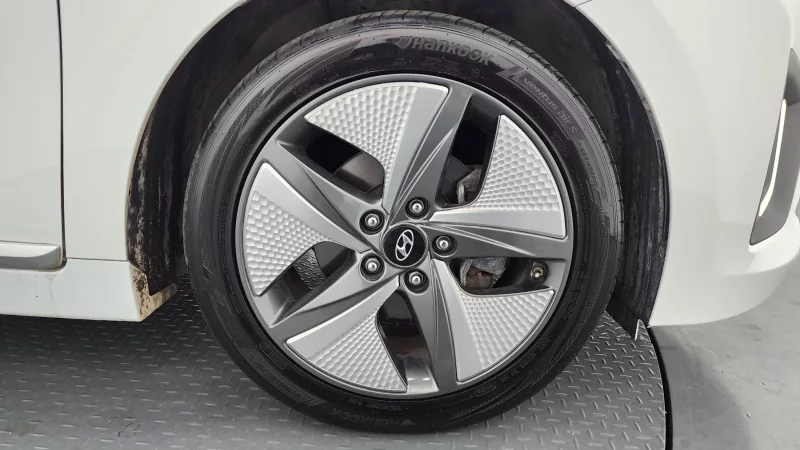 Hyundai Ioniq