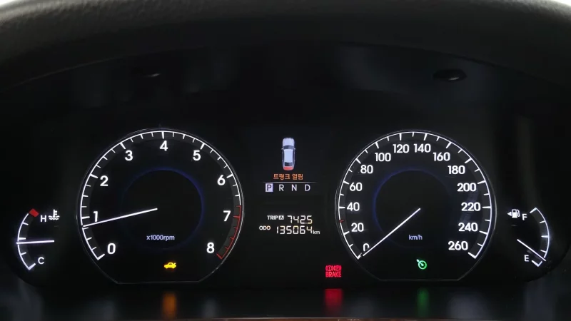 Hyundai Equus