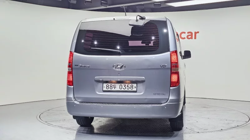 Hyundai Starex