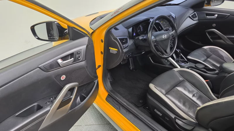 Hyundai Veloster