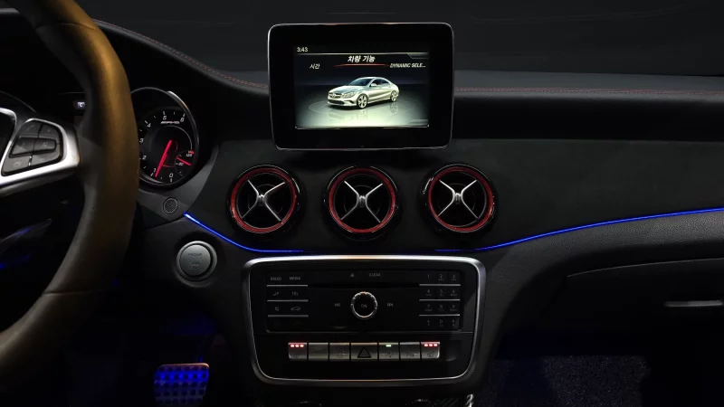 Mercedes-Benz CLA-Class