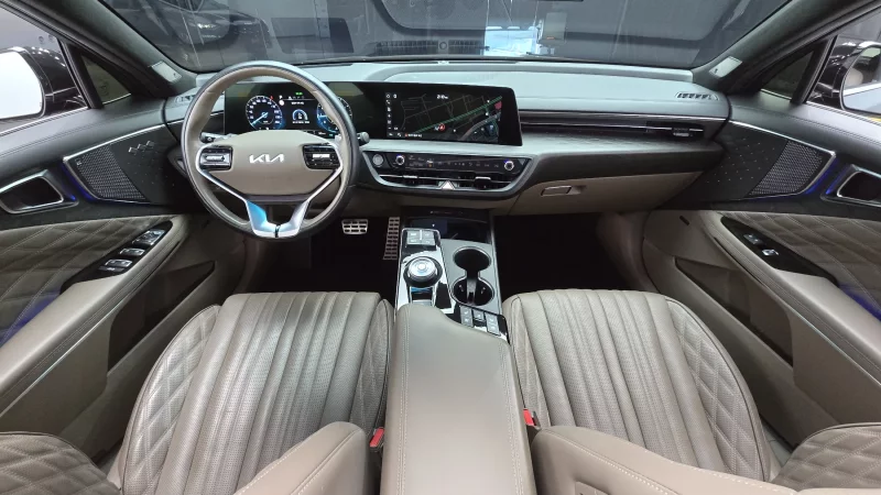 Kia K8