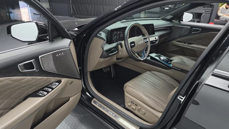 Kia K8