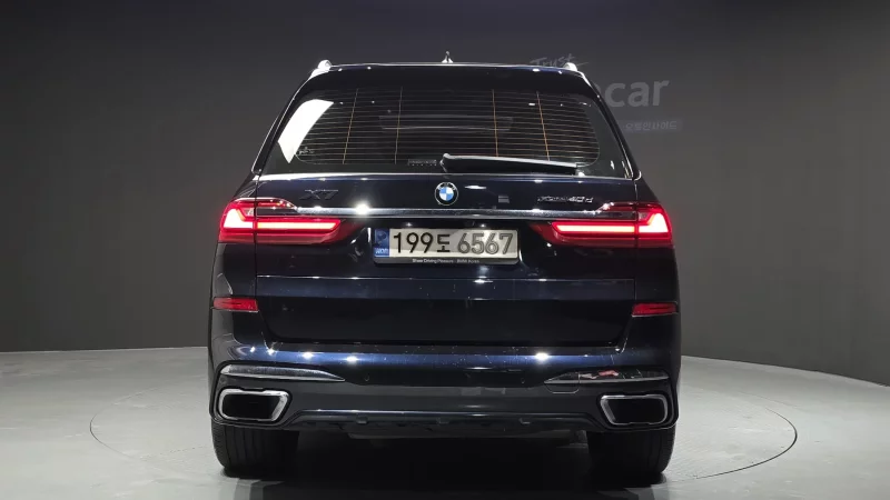 BMW X7