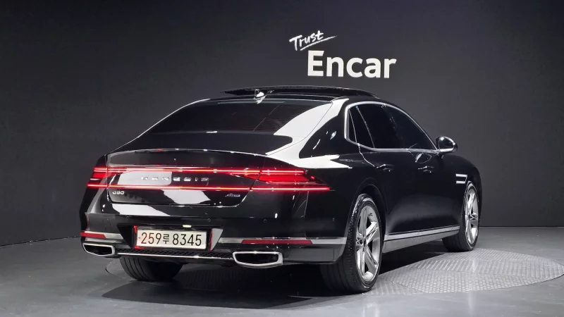 Genesis G90