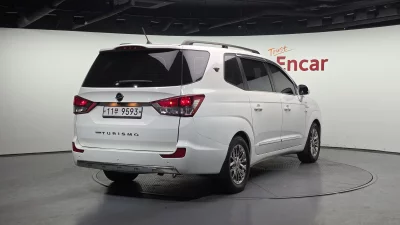 SsangYong Korando Turismo