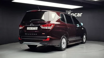 SsangYong Korando Turismo