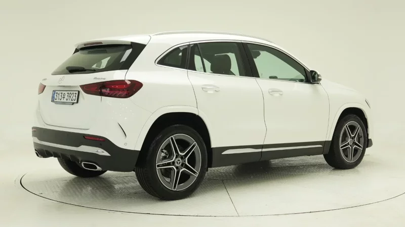 Mercedes-Benz GLA-Class