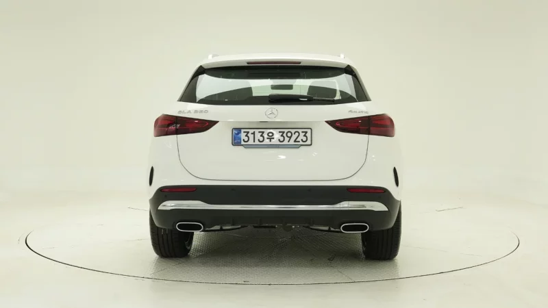 Mercedes-Benz GLA-Class