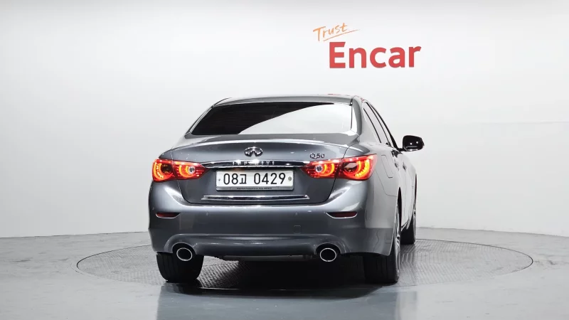Infiniti Q50
