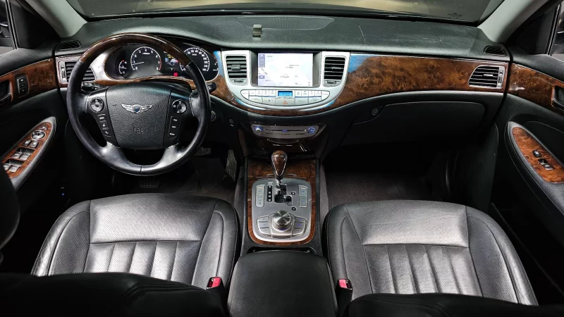Hyundai Genesis