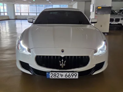 Maserati QUATTROPORTE