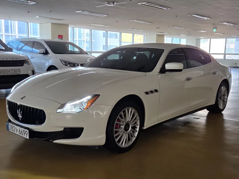Maserati QUATTROPORTE