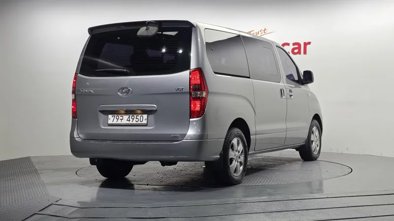 Hyundai Grand Starex