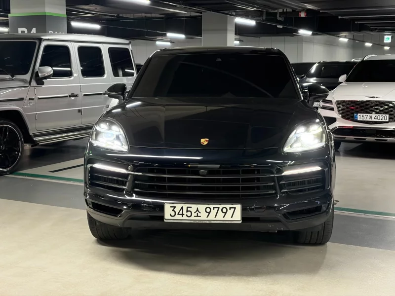 Porsche CAYENNE