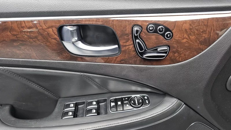 Hyundai Equus