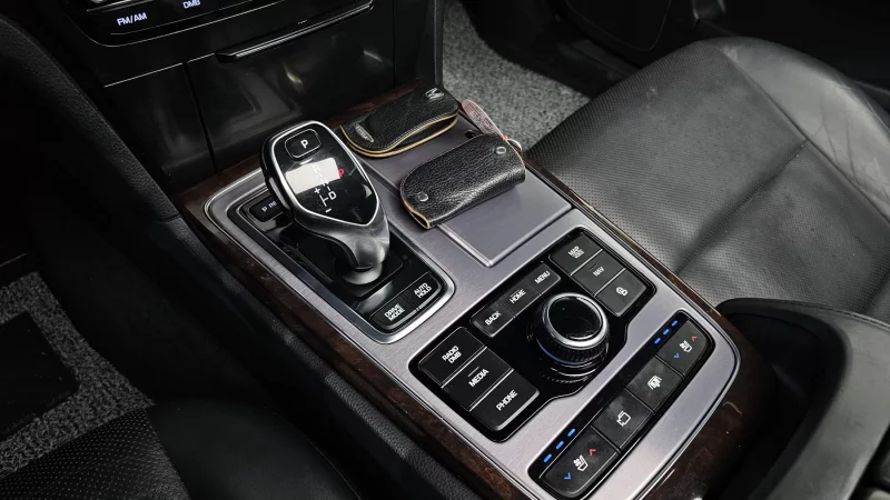 Hyundai Equus