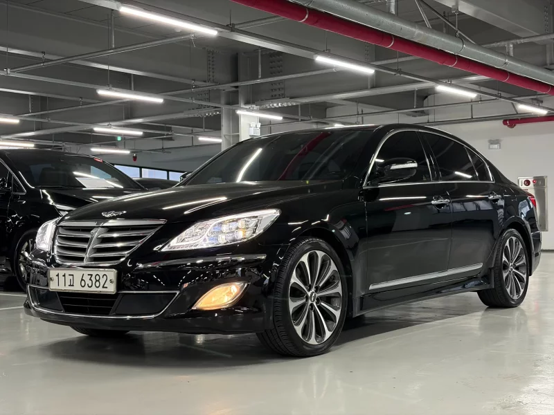 Hyundai Genesis
