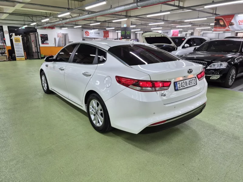 Kia K5