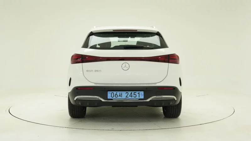 Mercedes-Benz EQA