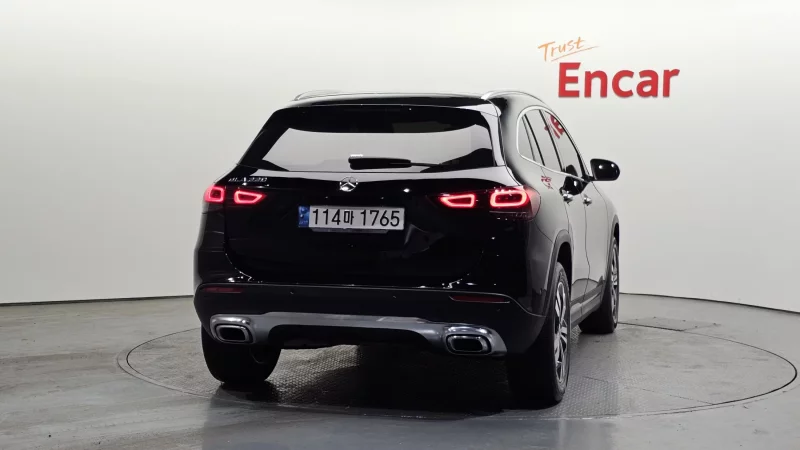Mercedes-Benz GLA-Class