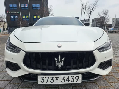 Maserati GHIBLI