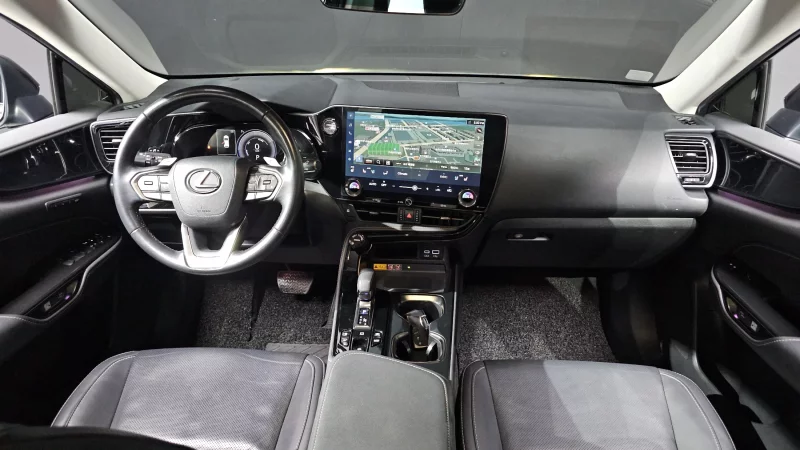 Lexus NX450h+
