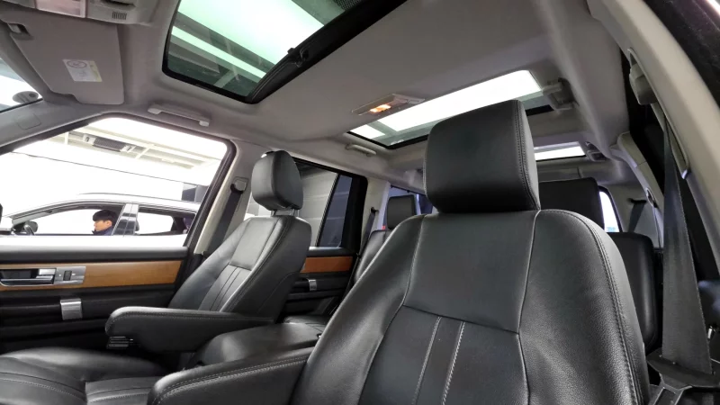 Land Rover DISCOVERY