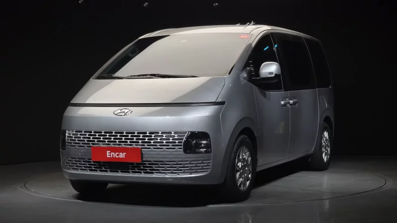 Hyundai Staria