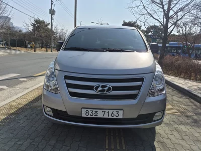 Hyundai Grand Starex