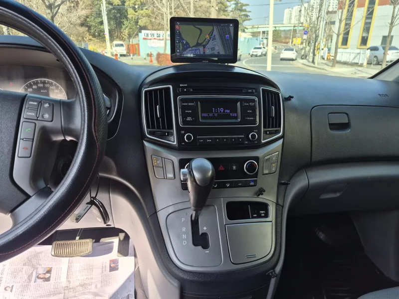 Hyundai Grand Starex
