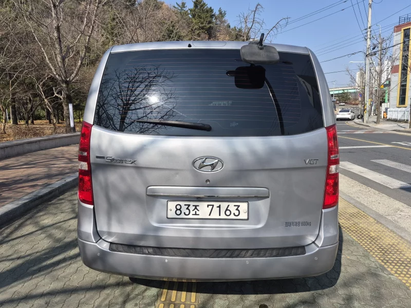Hyundai Grand Starex