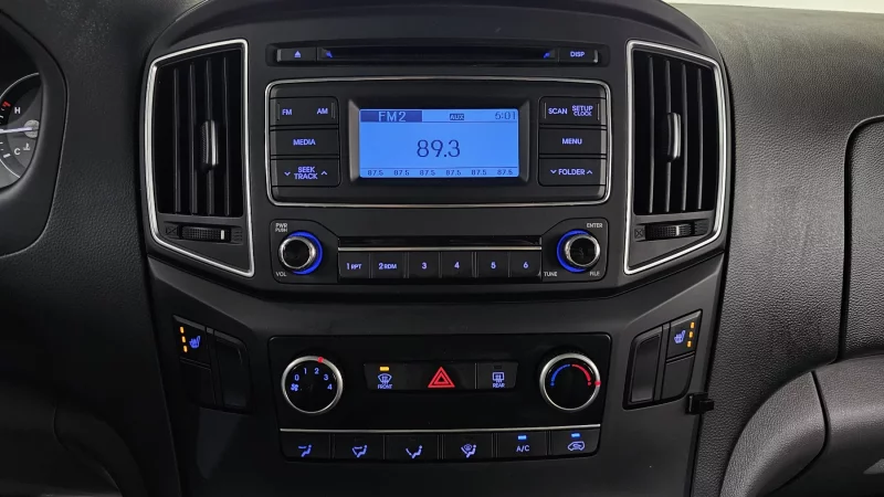 Hyundai Grand Starex