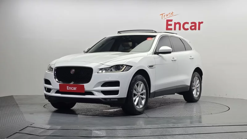Jaguar F-PACE