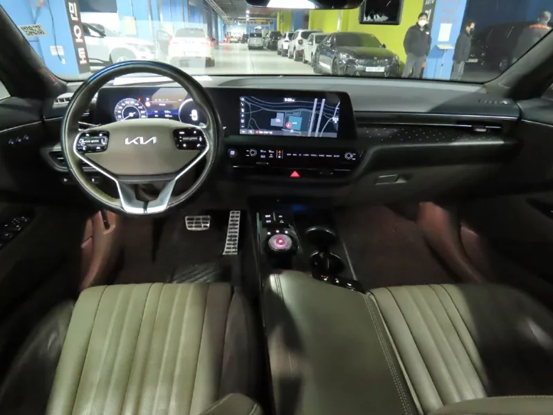 Kia K8