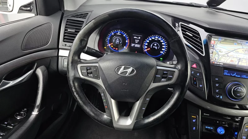 Hyundai I40