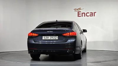 Hyundai Genesis
