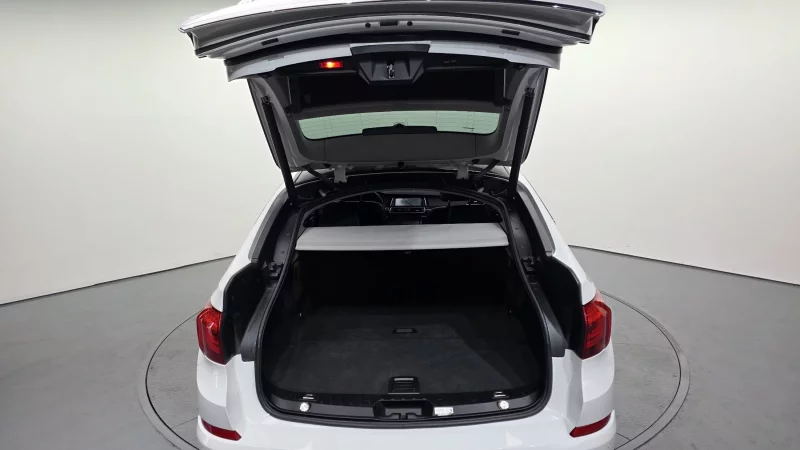 BMW 5-Series Gran Turismo