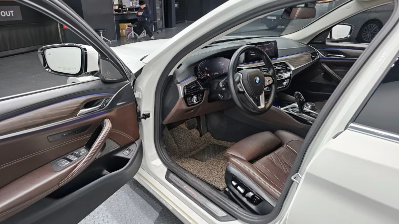 BMW 5-Series