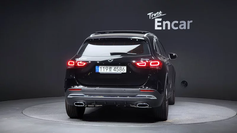 Mercedes-Benz GLA-Class