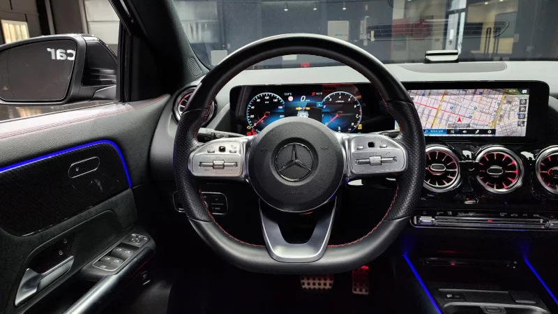 Mercedes-Benz GLA-Class