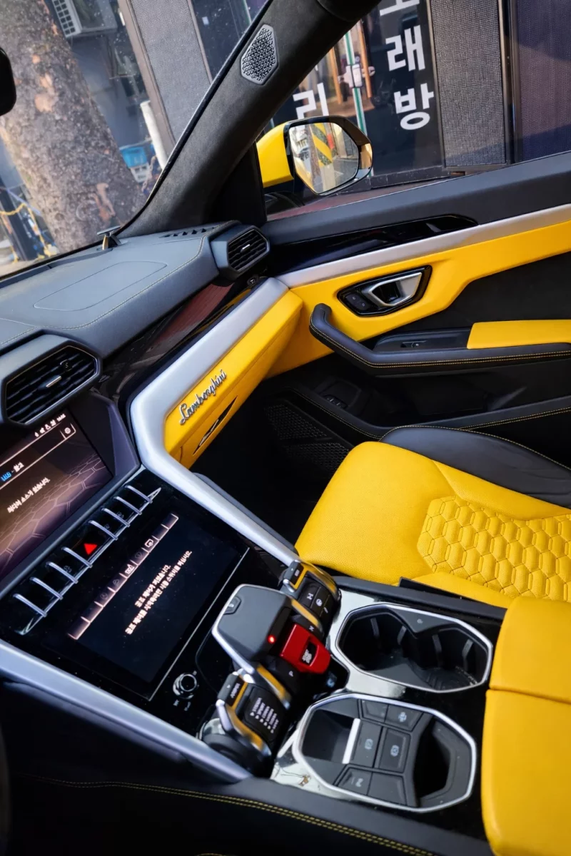 Lamborghini URUS