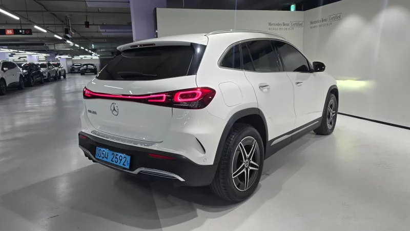 Mercedes-Benz EQA